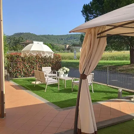 Lilly House Bed & Bike * Cortona